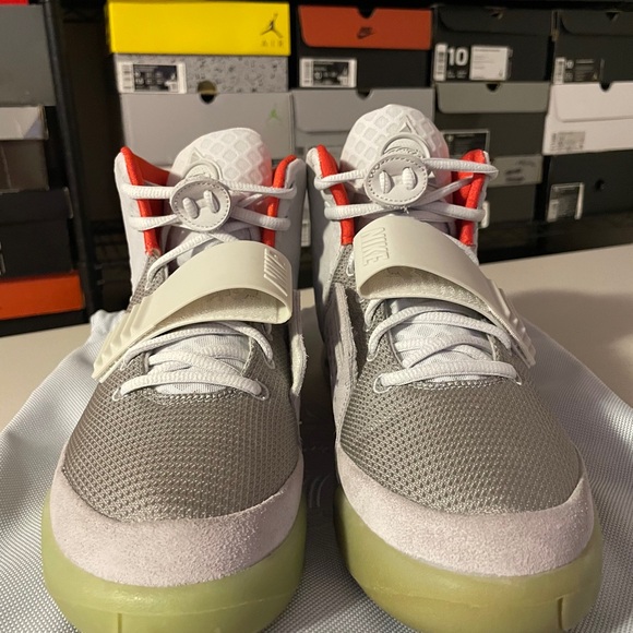 Nike Air Yeezy 2 NRG Pure Platinum Size 10